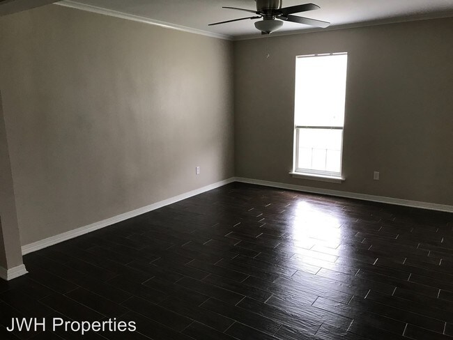 Building Photo - 3 br, 2.5 bath House - 10013 Saratoga Dr