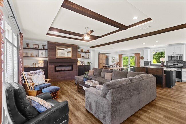 Foto del edificio - 645 Co Rd 4926