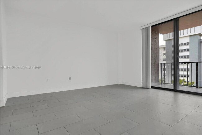 Foto del edificio - 16751 NE 9th Ave