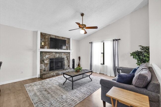 Foto del edificio - 6530 Thamesmead Ln