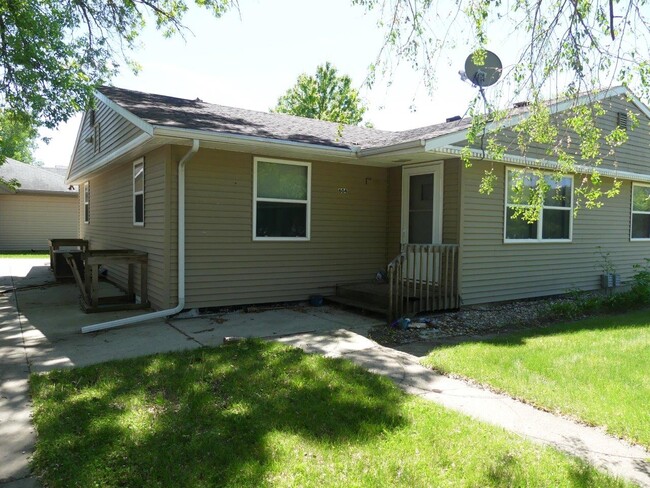 Foto del edificio - 602-604 5th St S