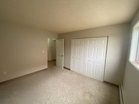 Building Photo - 1 Bed 1 Bath Unit in Red Deer, AB