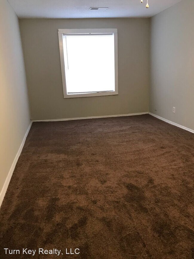 Building Photo - 3 br, 1.5 bath House - 121 Inglenook Drive