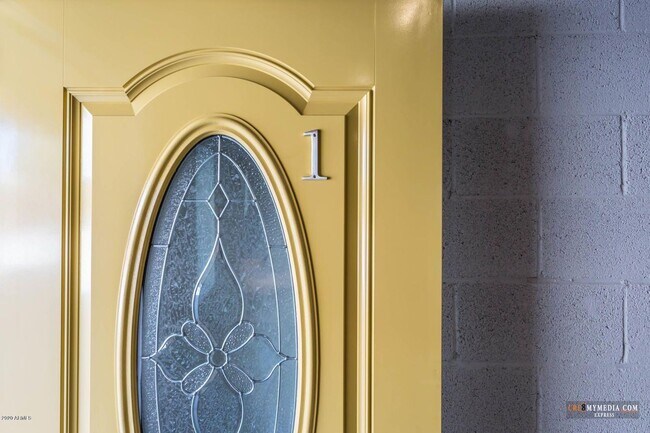 Foto del edificio - 313 N Laurel Ave