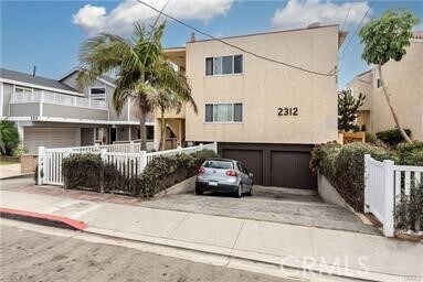 Foto del edificio - 2312 Vanderbilt Ln