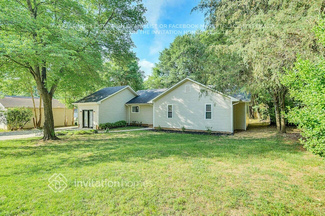 Building Photo - 7820 Hickory Hollow Ln