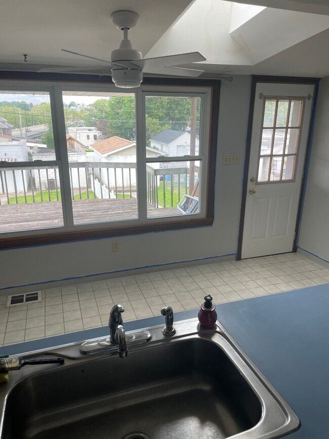 Cocina comedor - 53 N 2nd St