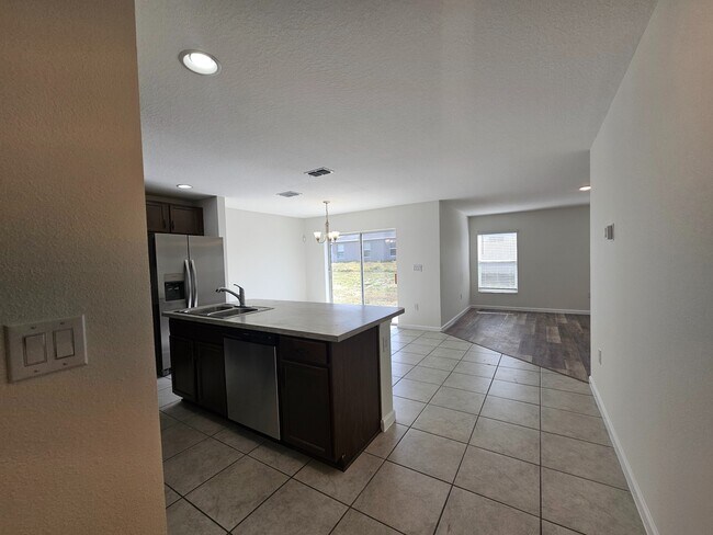 Foto del edificio - 3715 Eisel Wy