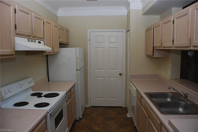 Building Photo - 11540 Villa Grand