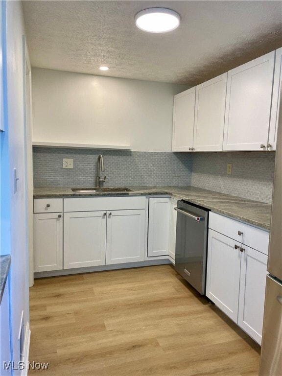 Foto del edificio - 4210 Clinton Ave