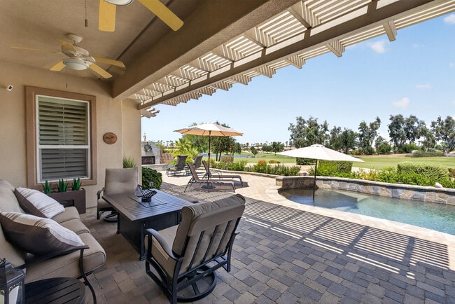 Building Photo - 61414 Topaz Dr