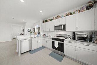 Building Photo - 26235 Arrowleaf Dr