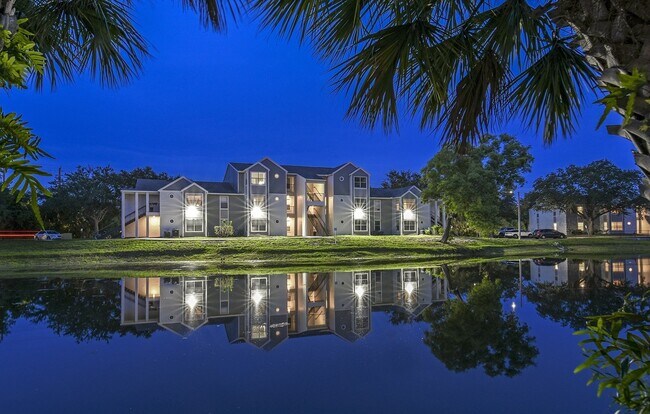 Foto del edificio - The Lucille Apartments