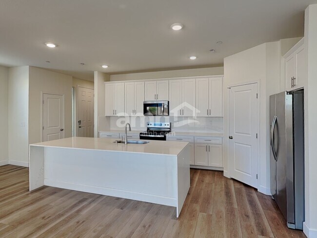 Building Photo - 150 Nico Azalea Ln