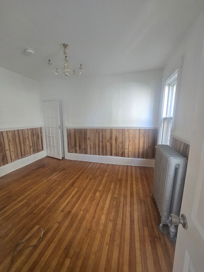 Bedroom - 20 Temple St