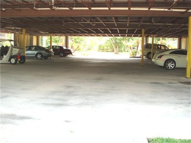 Foto del edificio - 811 Bradford Ave