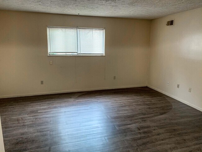 718 Collins Ave Unit 718H, Marysville, OH 43040