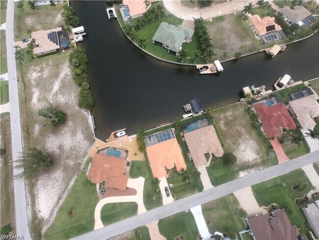 Foto del edificio - 401 SW 33rd Ave