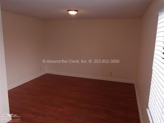 Building Photo - 2440 140th Ave NE