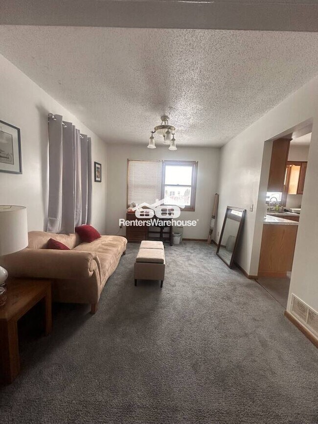 Foto del edificio - 6012 Beard Ave N