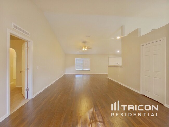 Foto del edificio - 1829 Western Hills Ln