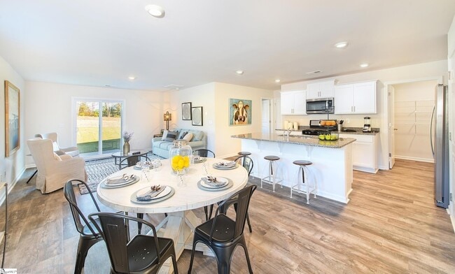 Photo - 1 Southern Pne Dr House