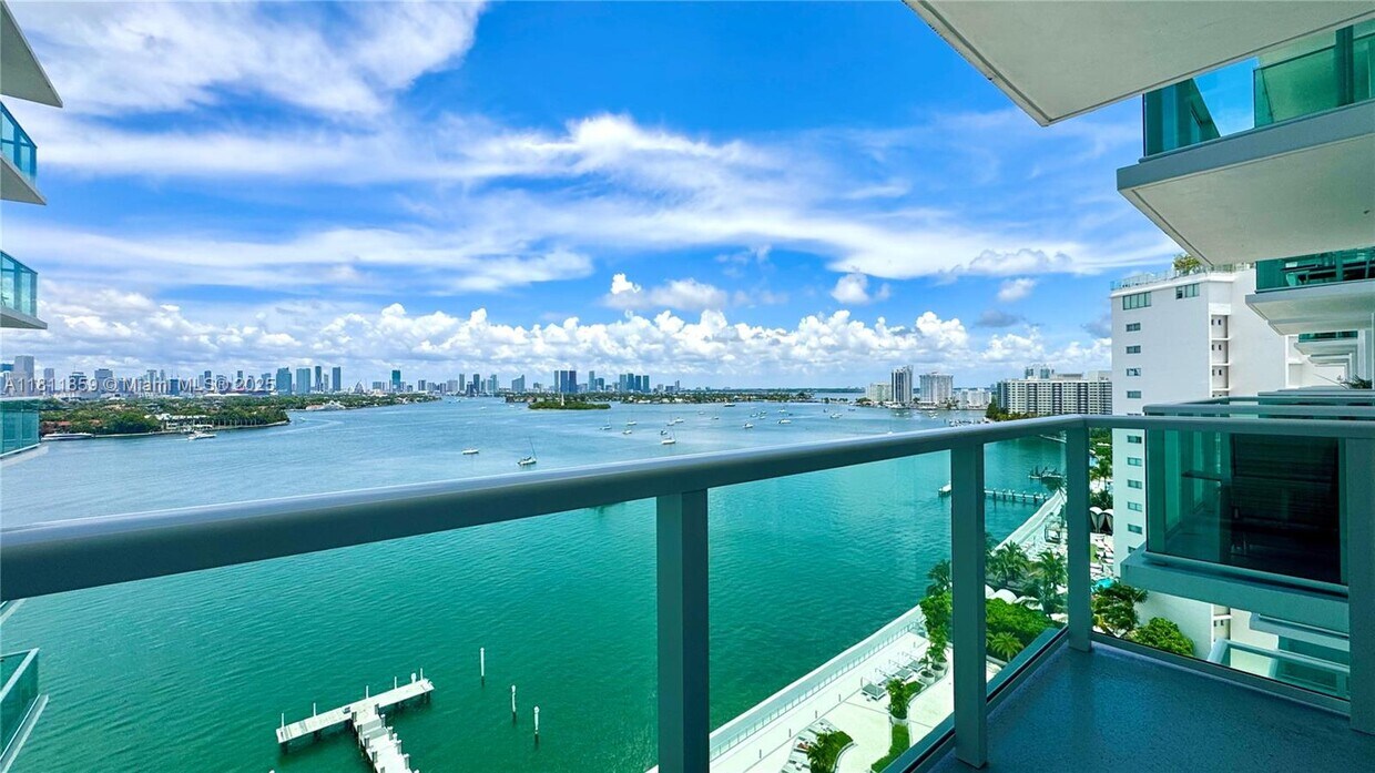 Foto principal - 1000 West Ave