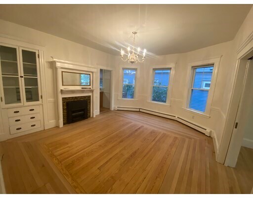 Building Photo - 9 Pembroke St