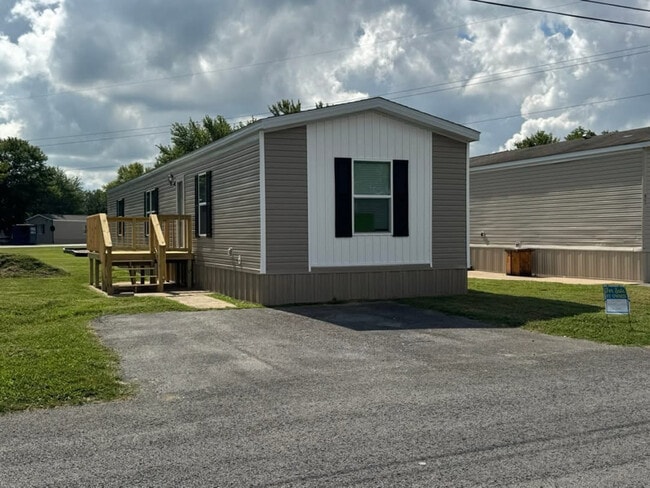 Building Photo - 90 Peach St