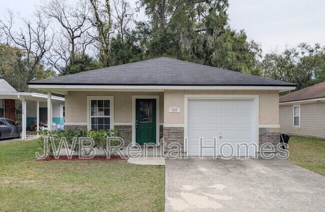 Building Photo - 1137 Alta Vista St