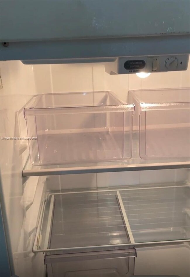 Foto del edificio - 16851 NE 23rd Ave