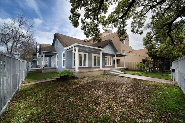 Building Photo - 201 S Orange Ave