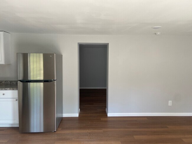 Foto del edificio - 4110 Garnet Dr