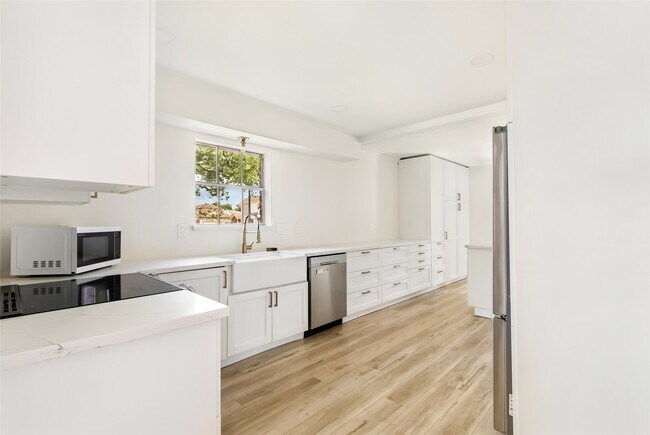 Foto del edificio - 3602 Ridgeview Dr