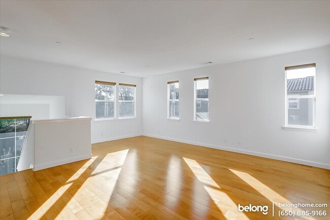 Building Photo - 579 Santa Rosalia Ter