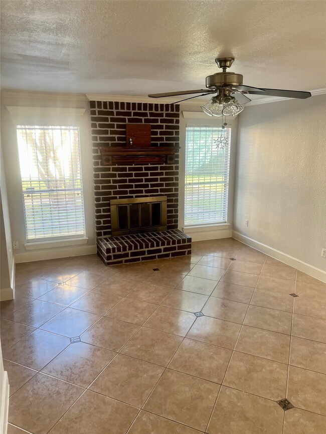 Foto del edificio - 11685 Alief Clodine Rd