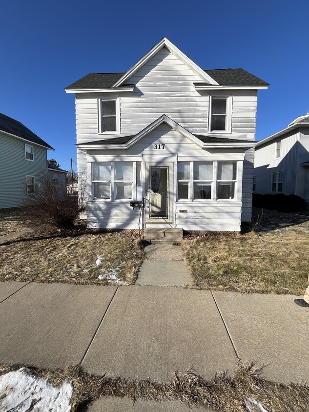 1- outside front porch - 317 Hollister Ave