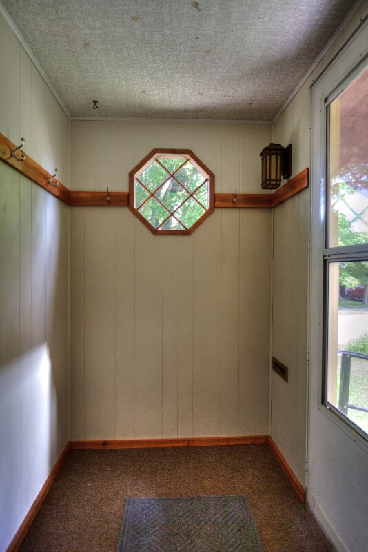 Foto del edificio - 233 E Ridge St