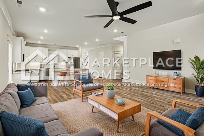 Foto del edificio - 521 Kingwood Ln