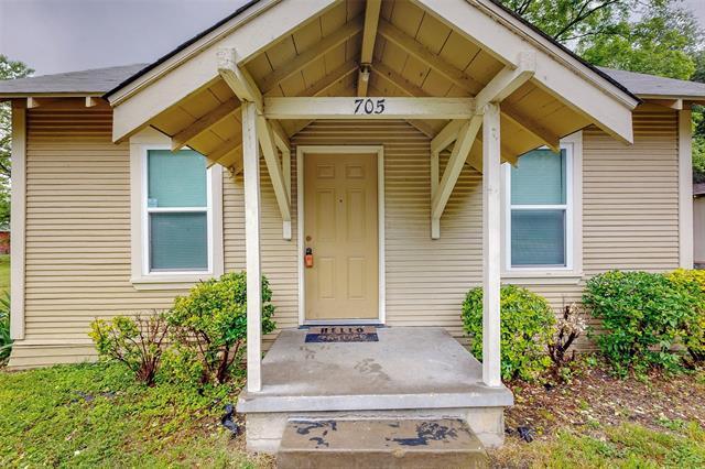 Building Photo - 705 Madison St