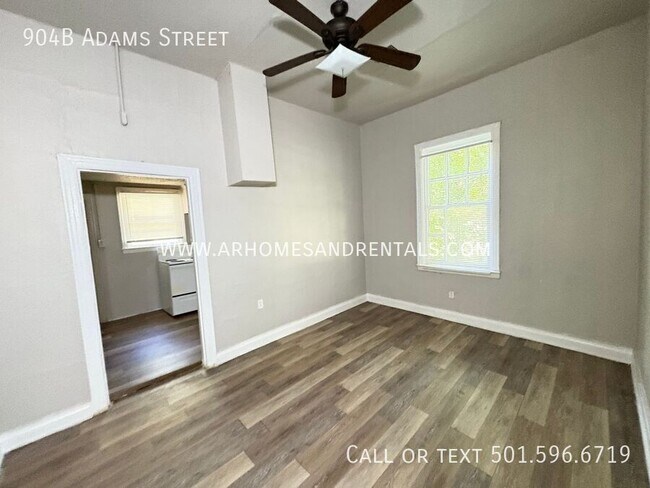 Foto del edificio - 904 Adams St