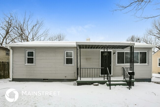 Building Photo - 528 S Bosart Ave