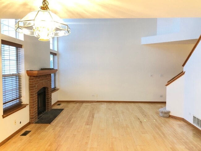 Building Photo - 2955 Belle Ln