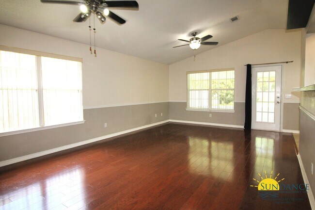 Foto del edificio - Gorgeous 3 Bedroom Home in Fort Walton Beach