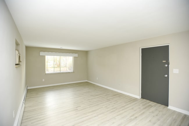 Building Photo - 3534 Zumstein Ave