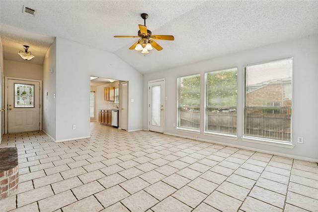 Foto del edificio - 1043 Palomino Dr