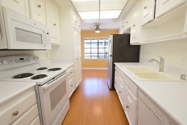 Photo - Sharp, Bright and Tranquil 2 Bedroom 2 Bat... Apartment