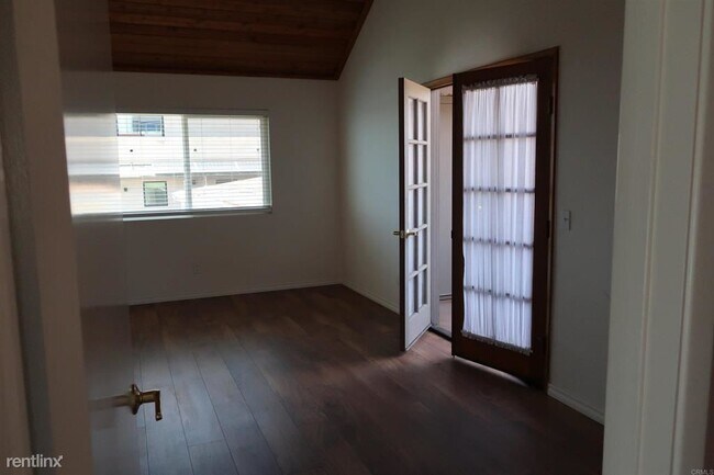 Building Photo - 3 br, 3 bath House - 1532 Neptune Ave