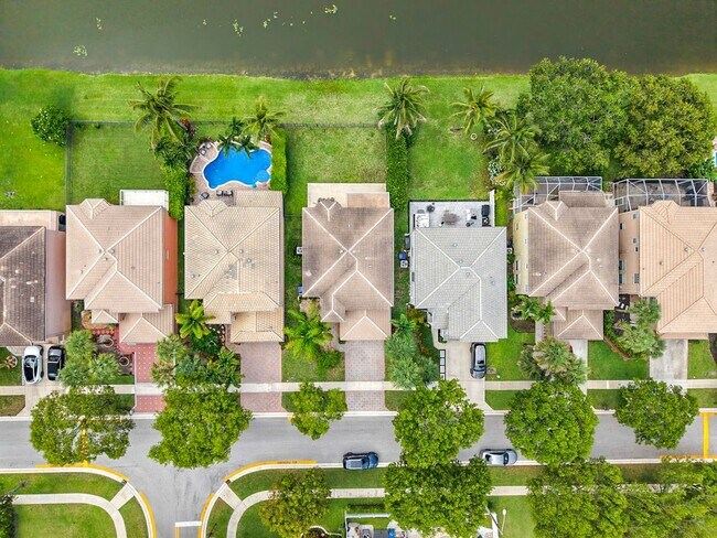 Foto del edificio - Beautiful Home for Rent in Royal Palm Beach!