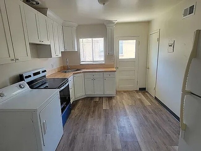 Photo - 3621 S Sherman St Apartment